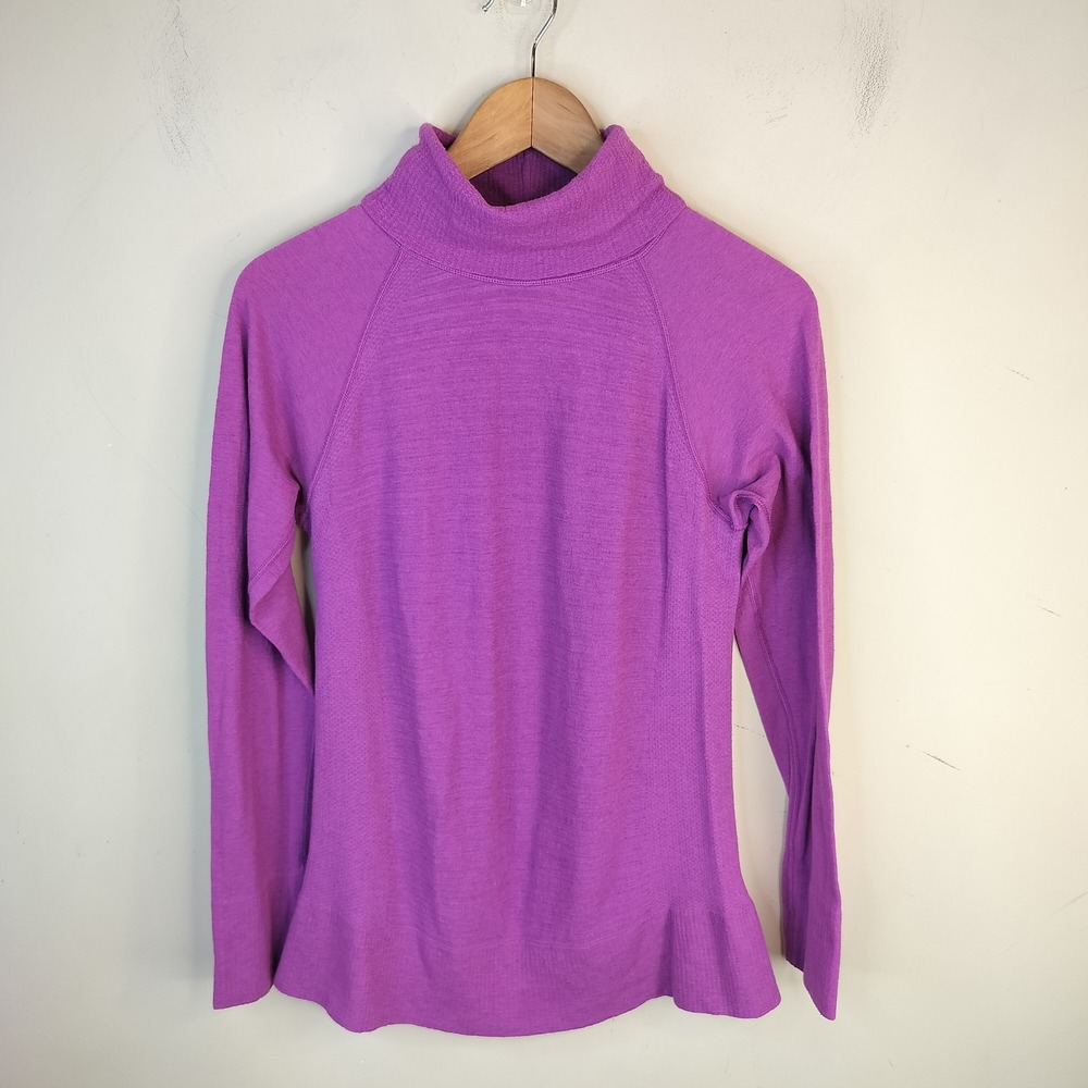 Athleta Turtleneck Top w/ Thumb Holes Womens Large Fitted Base Layer Athleisure